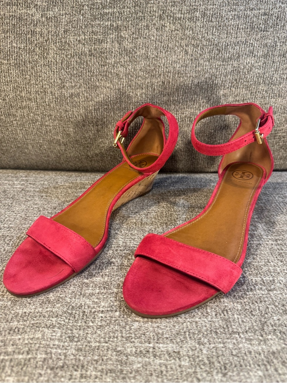 Tory Burch Savannah Wedge Red Suede Sandals Size 9M - Picture 2 of 11
